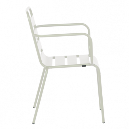 Метален градински стол  ⋙ на цена от 159.60лв  - Allegro-bg.com